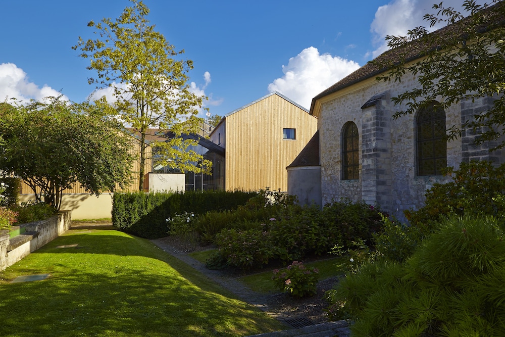 

Roma - Villeneuve-sous-Dammartin - Hôtel Les Herbes Folles