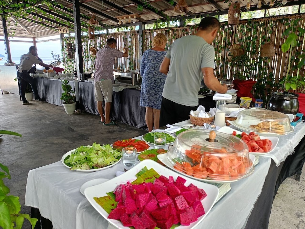 

Milano - Koh Rong Island - SCARLET SAILS VILLA