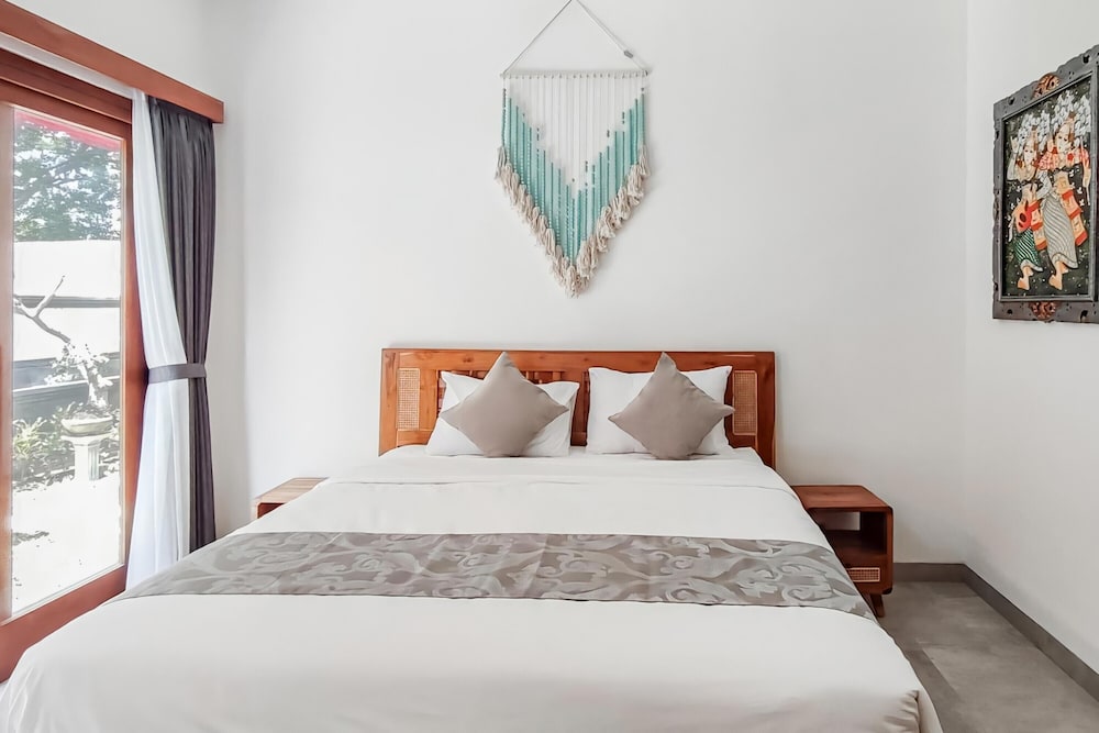 

Catania - Nusa Dua - Bali - Serene Haven Villa with Pool Near Nusa Dua Beach