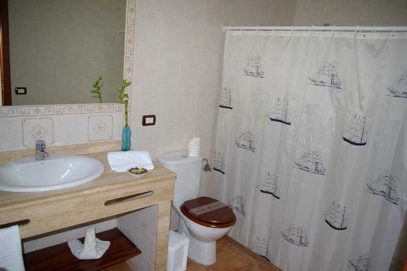 

Roma - Playa de San Juan - Hotel Rural El Navío - Adults Only
