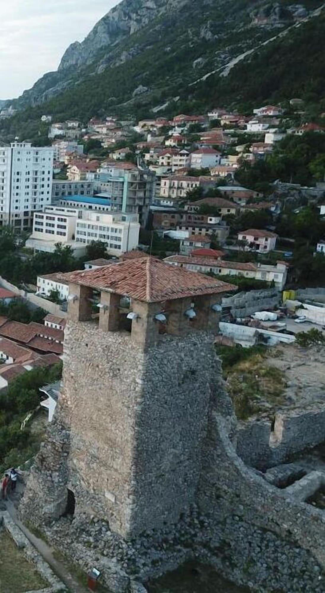 

Venezia - Krujë - Hotel Panorama Kruje
