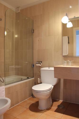 

Bologna - Plasencia - Hotel Azar
