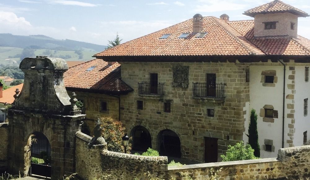 

Roma - Suances - Palacio de Arce