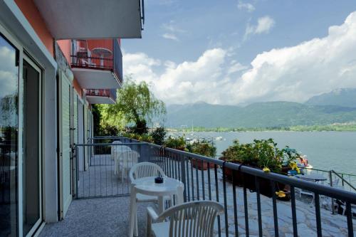 Hotel Carillon