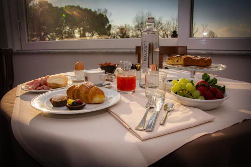 

Cagliari - Sirmione - Hotel Nuova Barcaccia
