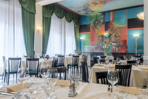

Brindisi - Montecarlo - Hotel Minerva Palace