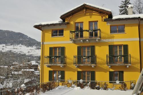 

Roma - Alta Valtellina, Montagna Italia - Hotel Meublè Sertorelli Reit