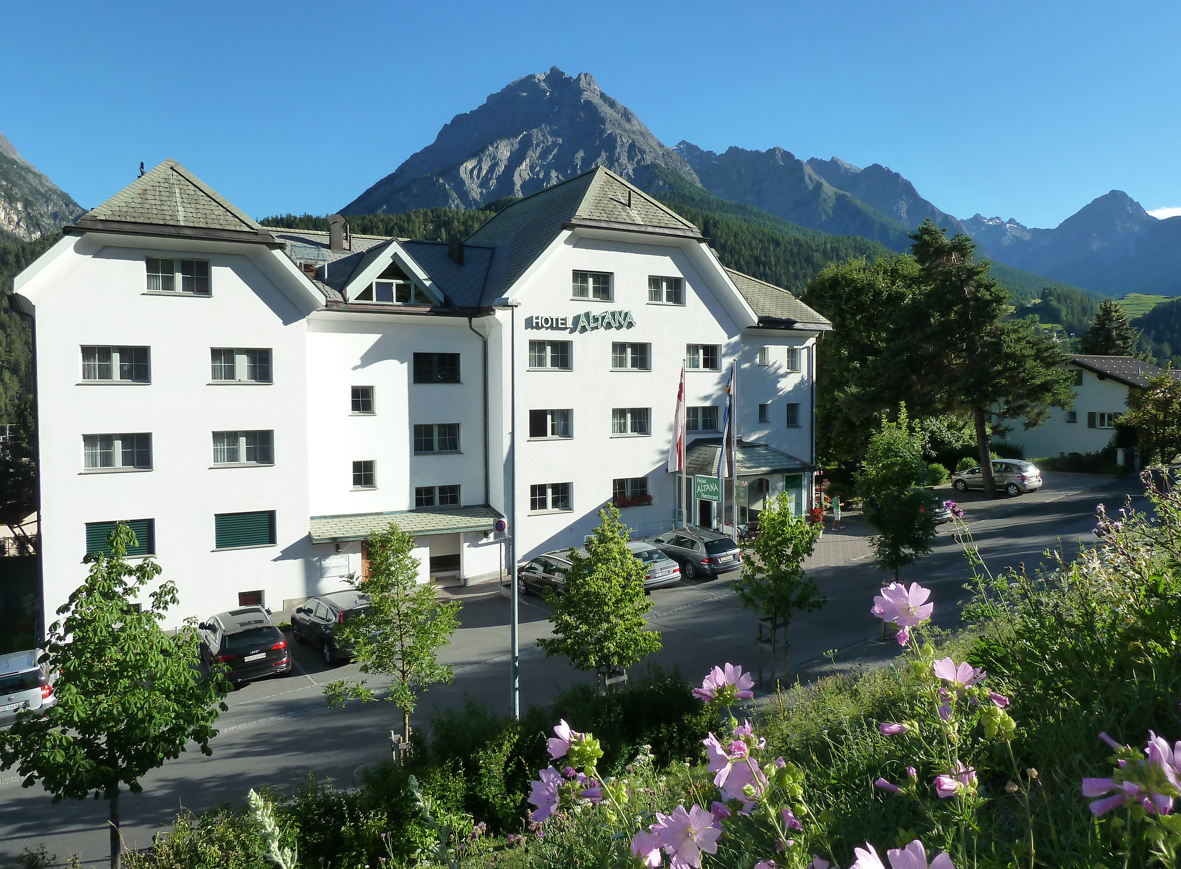 

Ancona - Scuol - Typically Swiss Hotel Altana