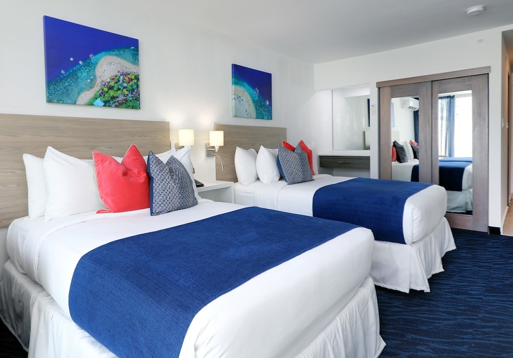 

Milano - San Juan - ESJ Beach Hotel