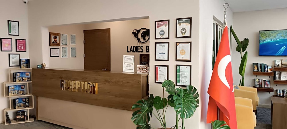 

Milano - Kusadasi - Ladies Beach Suite Hotel