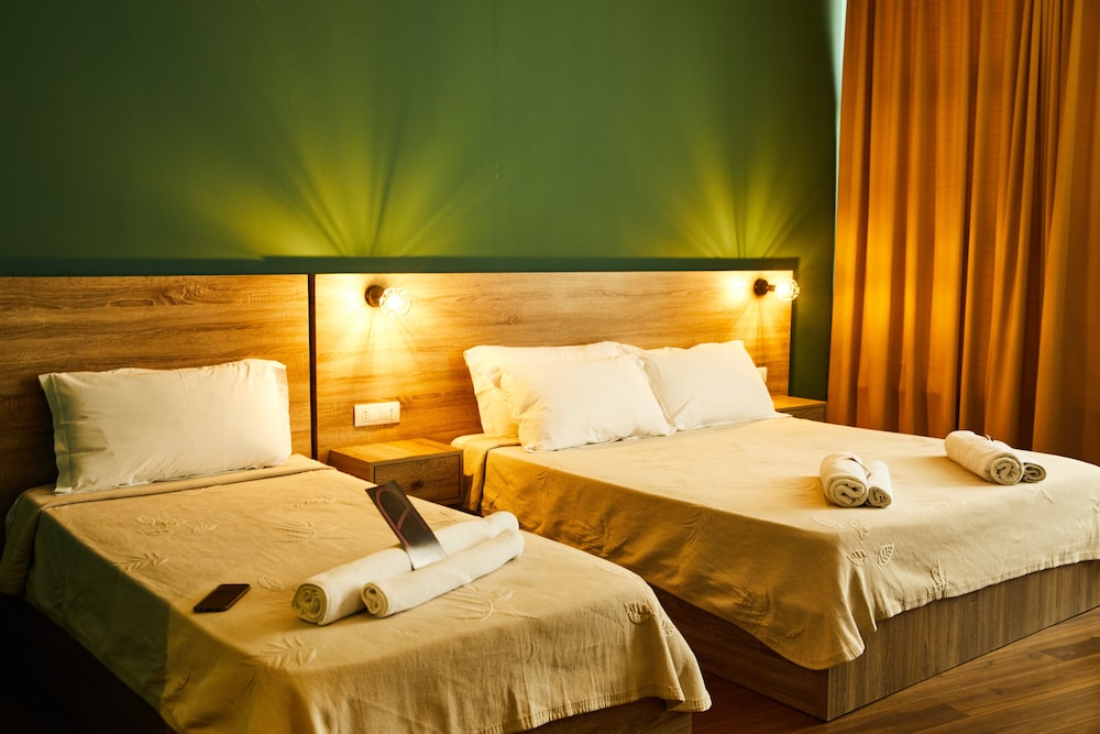

Pisa - Tirana - Arc Hotel Tirana