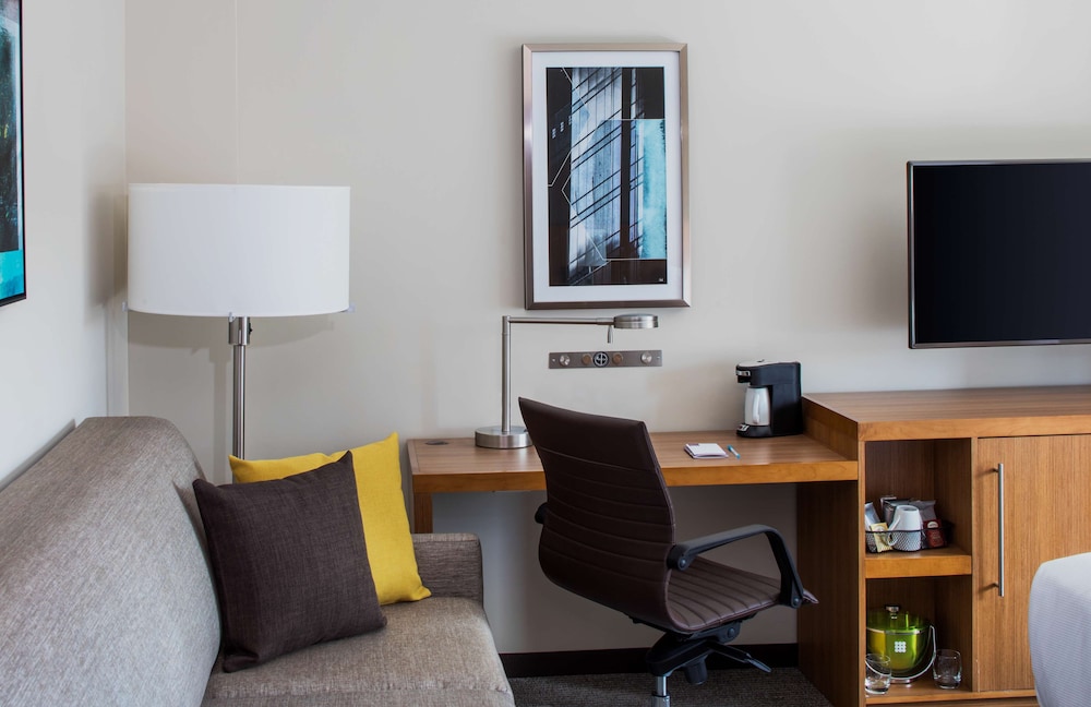 

Palermo - Long Island City - Hyatt Place Long Island City/New York City