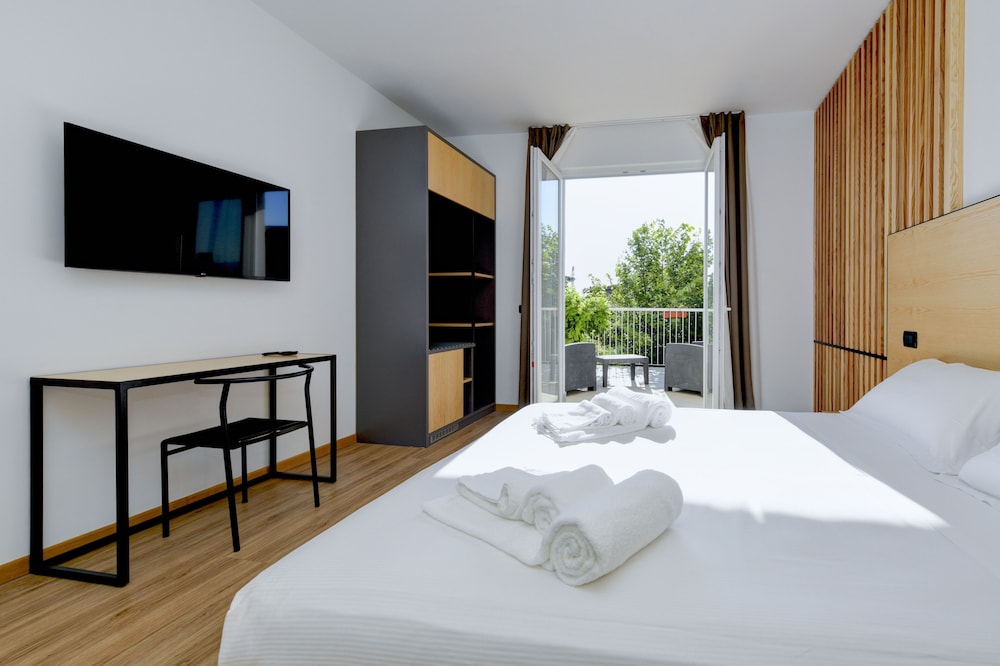 

Milano - Sirmione - Hotel Arya by Mauro
