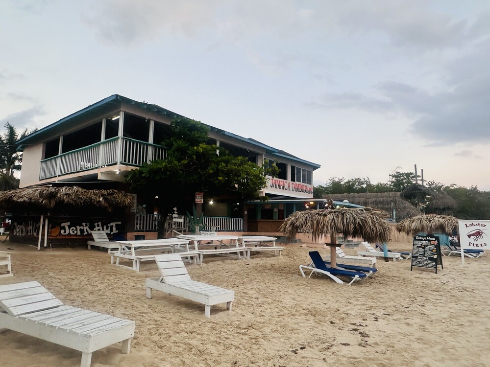 

Torino - Negril - Jamaica Tamboo Resort