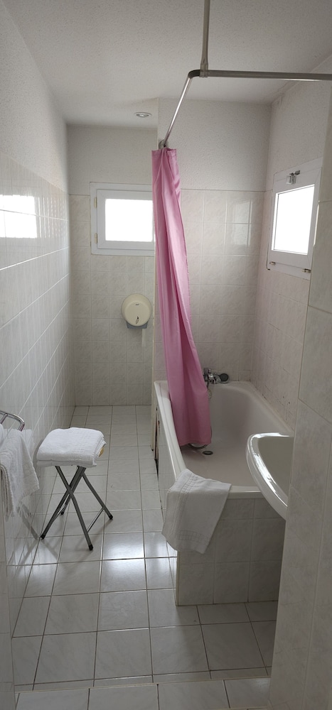 

Bologna - Alti Pirenei - Hautes-Pyrénées, Francia - Hotel CÖRONA Lourdes