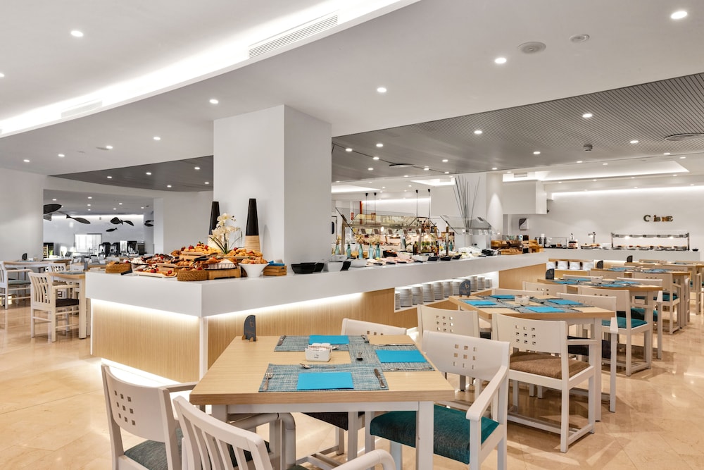 

Lamezia Terme - El Arenal - Aparthotel Fontanellas Playa