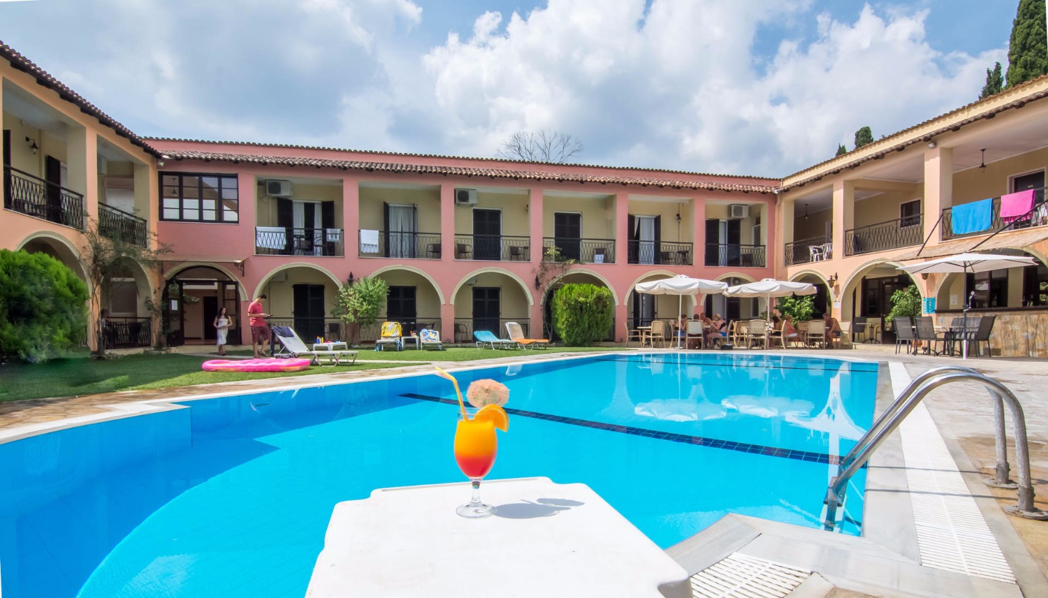 

Firenze - Gouvia - Annaliza Apartments