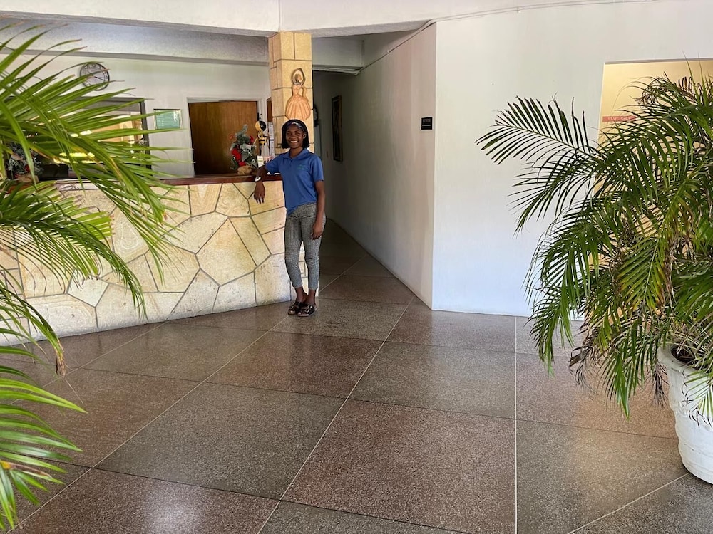 

Roma - St. John's - Cortsland Hotel