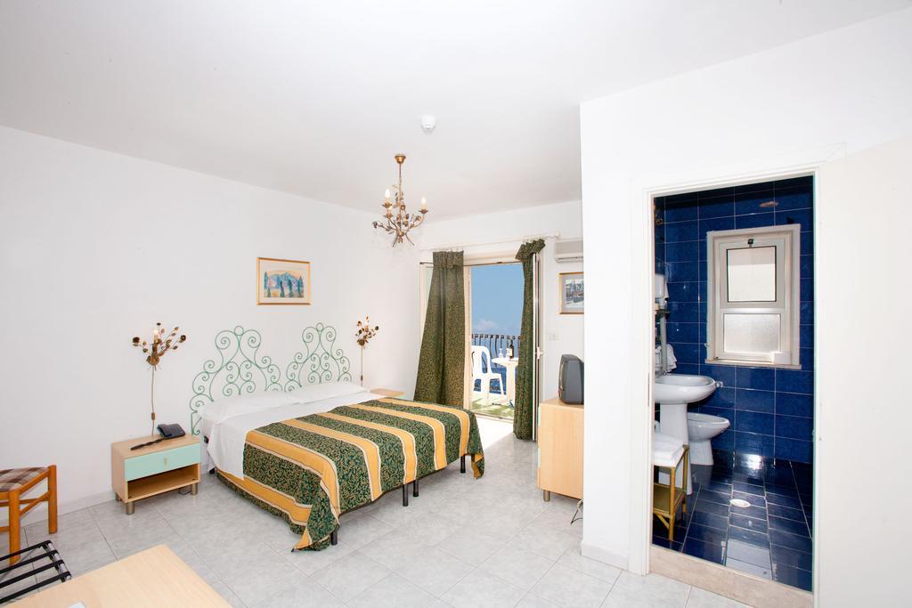 

Pescara - Taormina - Hotel da Peppe