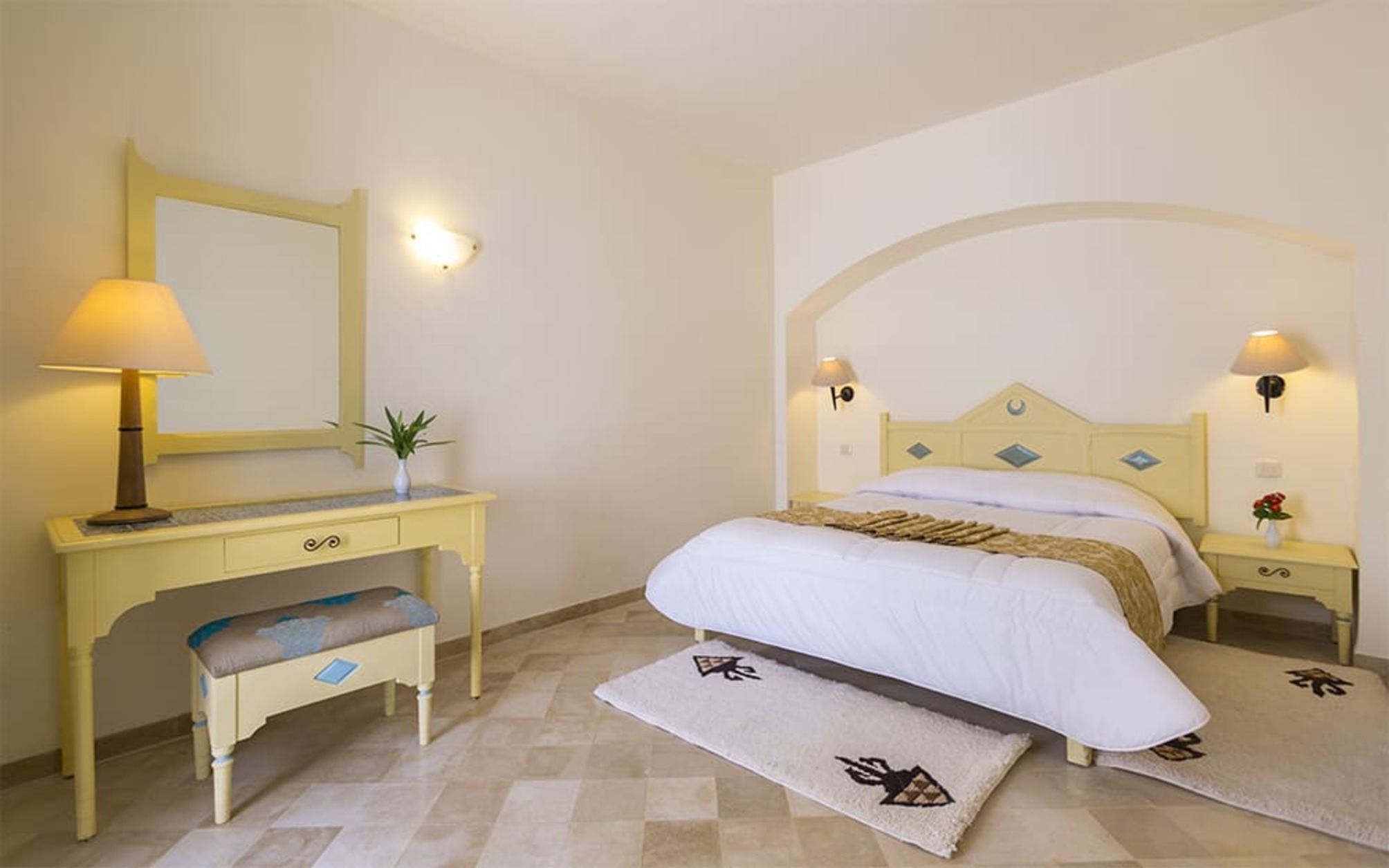 

Napoli - Hammamet - Medina Diar Lemdina