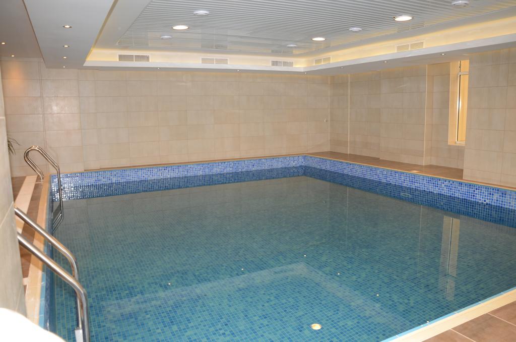

Roma - Kuwait City - Continental Inn Hotel Al Farwaniya