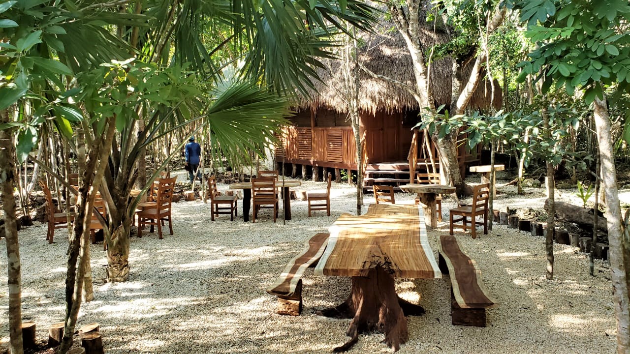 

Torino - Puerto Morelos - Aldea Maya-Ha Cabañas con cenotes