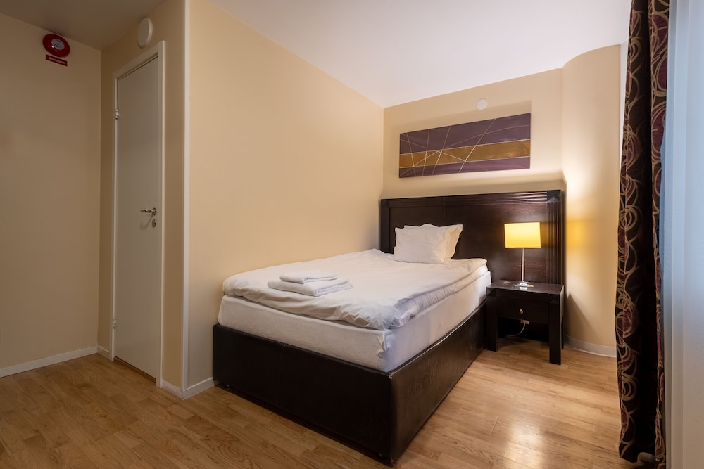 

Roma - Täby - Solna Park & Hotel