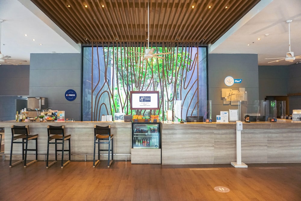 

Milano - Tailandia - Phuket - Holiday Inn Express PHUKET PATONG BEACH CENTRAL