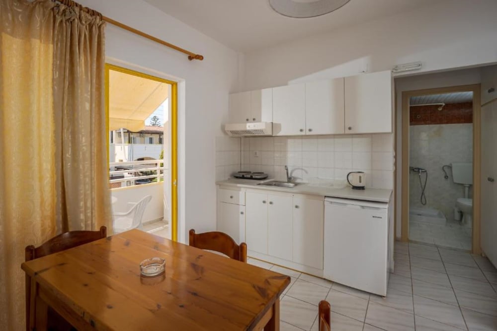 

Roma - Kato Gouves - Cosmi Apts Gouves by Estia