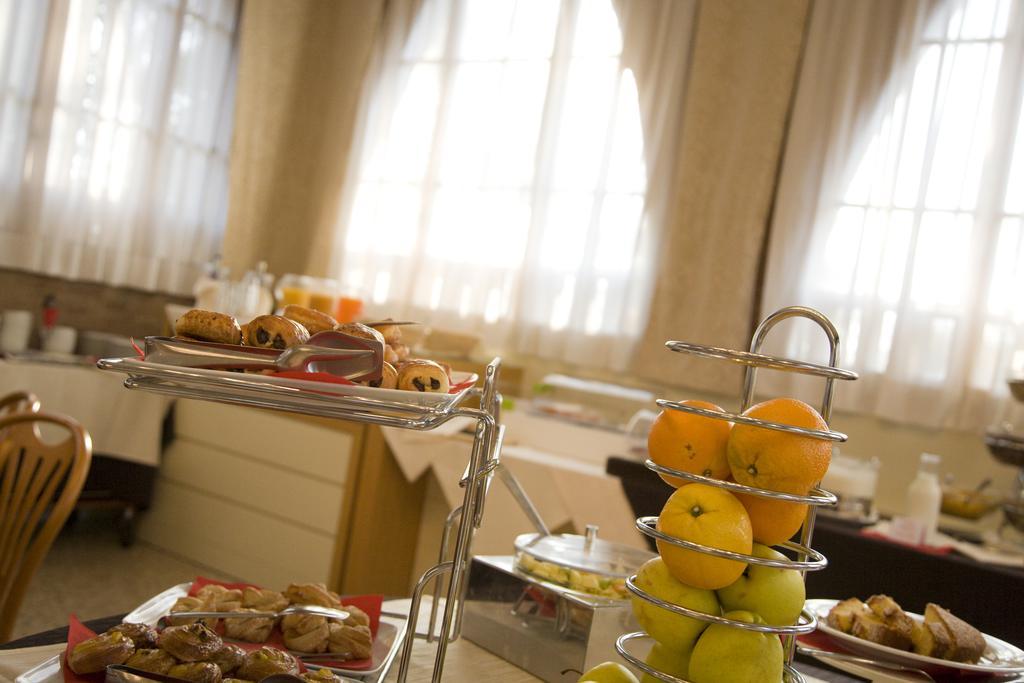 

Milano - Porto Recanati - San Francesco Hotel