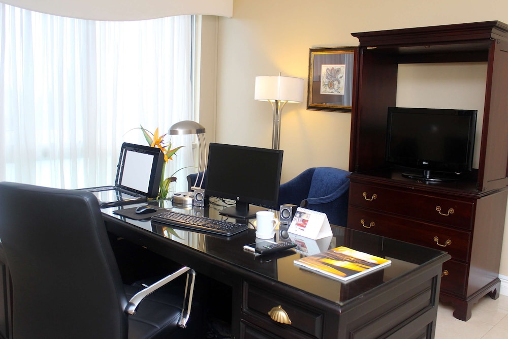 

Venezia - Kingston - The Courtleigh Hotel and Suites