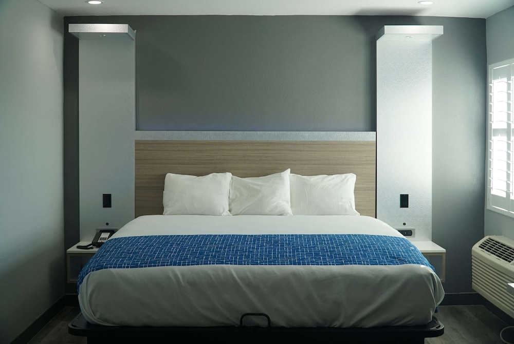 

Roma - Whittier (CA) - Travelodge By Wyndham Whittier