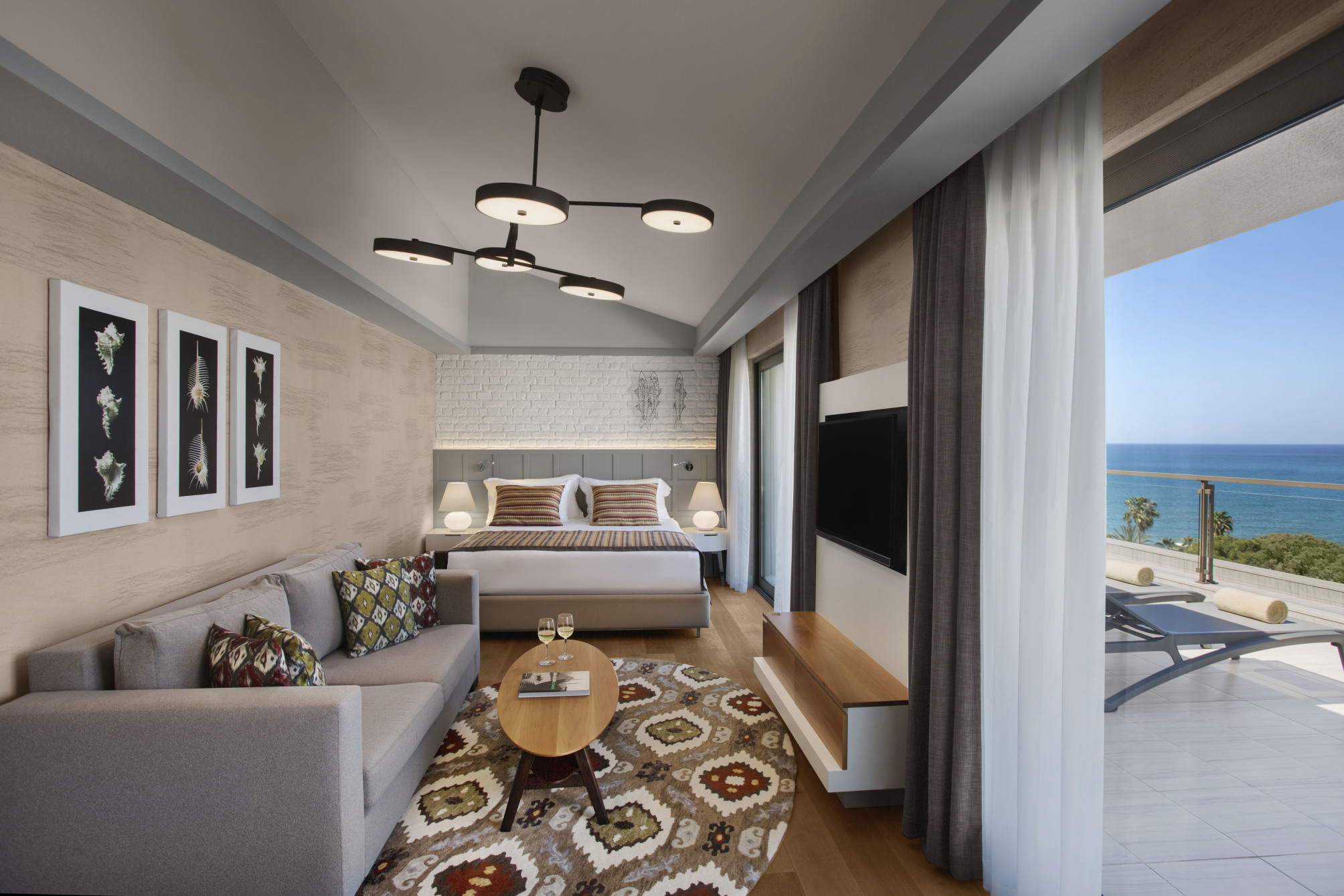 Penthouse suite con vista lateral al mar
