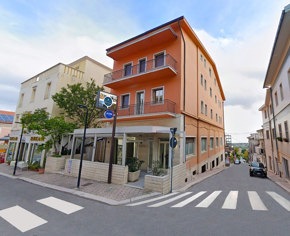 

Milano - San Giovanni Rotondo - HOTEL HOUSE GARGANO