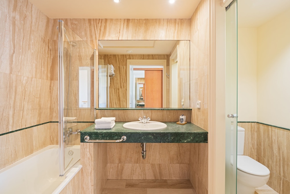 

Roma - Sitges - MAREA ApartHotel
