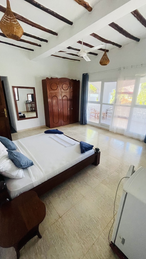 

Verona - Paje - White Star Ocean View Hotel