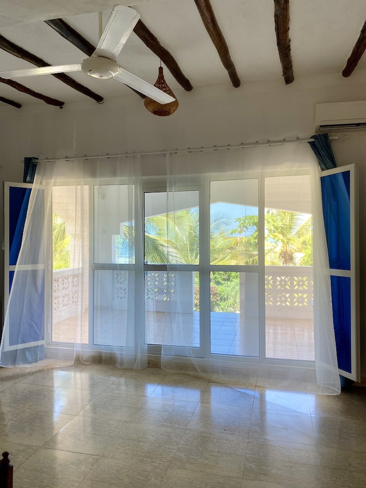 

Venezia - Jambiani, Zanzibar - White Star Ocean View Hotel