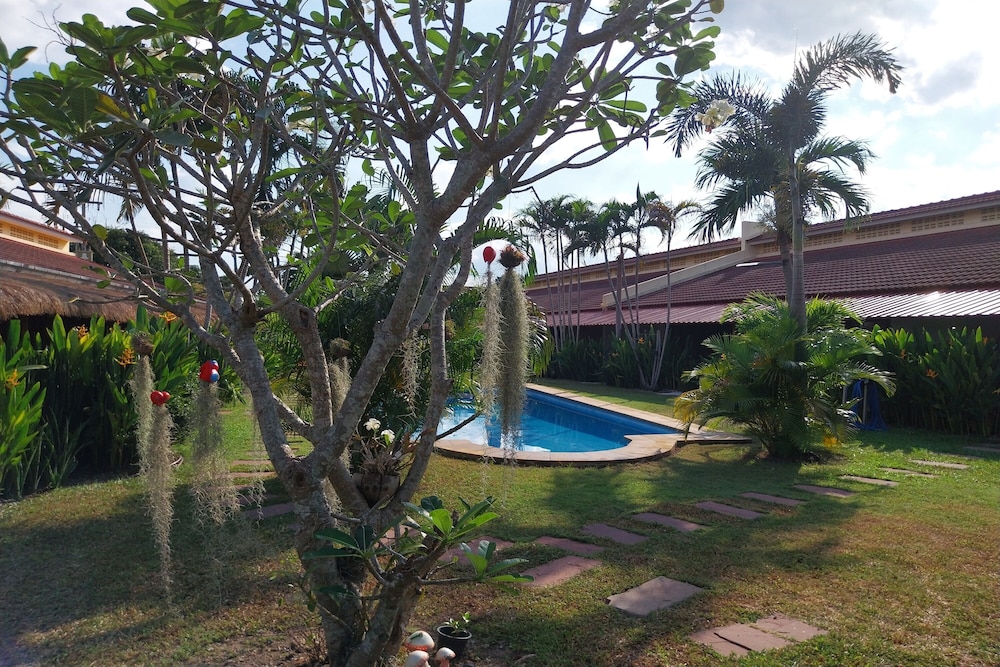 

Roma - Pattaya - Kanchira Resort
