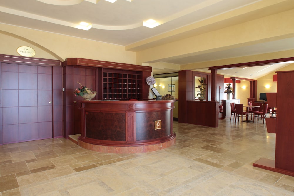 

Milano - Mattinata - Hotel Relais dei Normanni