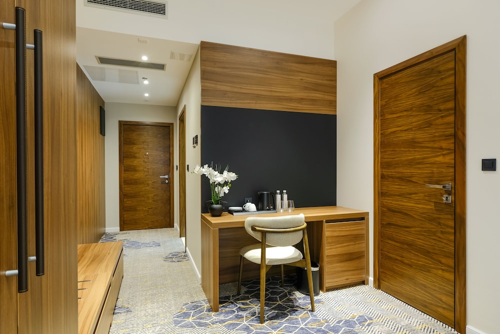 

Milano - Visoko - Hotel Vema