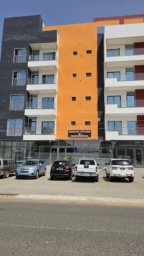 

Roma - Thiès - Tam Hôtel