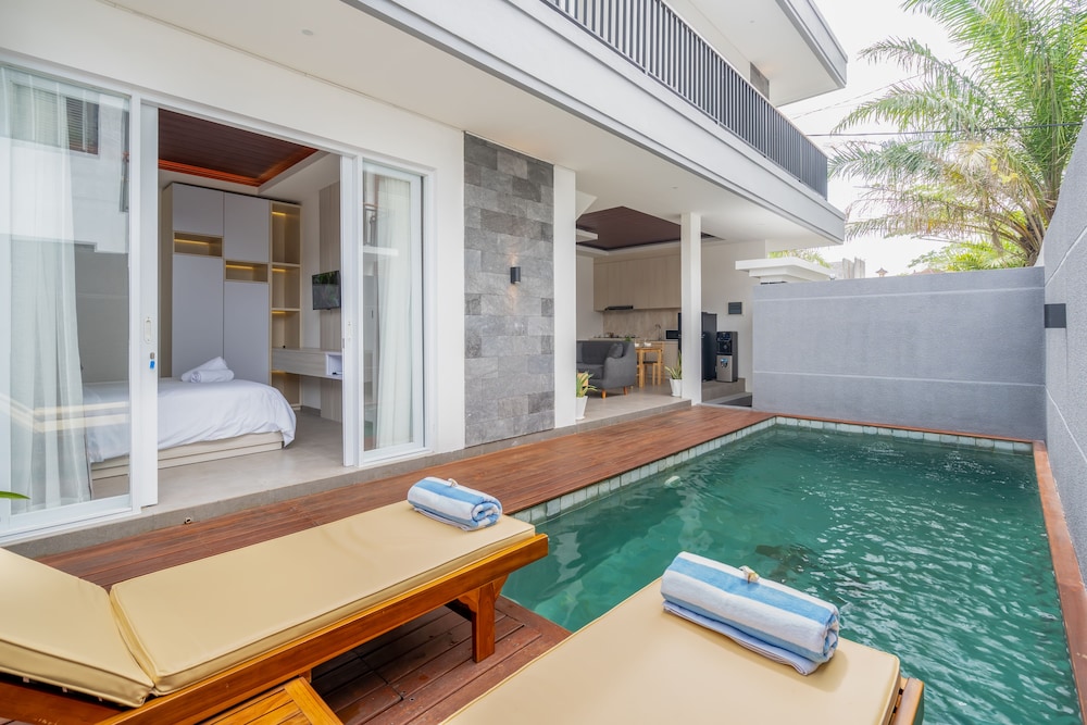 

Cagliari - Bali, Indonesia - Villa Moana - Nusa Dua