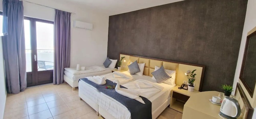 

Milano - Loutra - Adele Resort