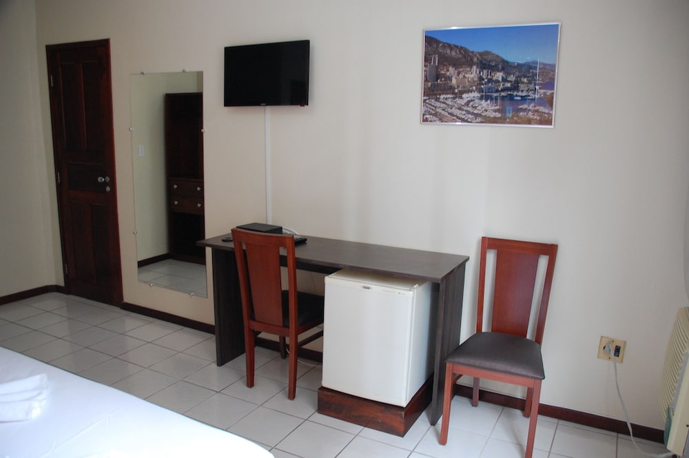

Milano - Fortaleza - Netuno Beach Hospedagem economica