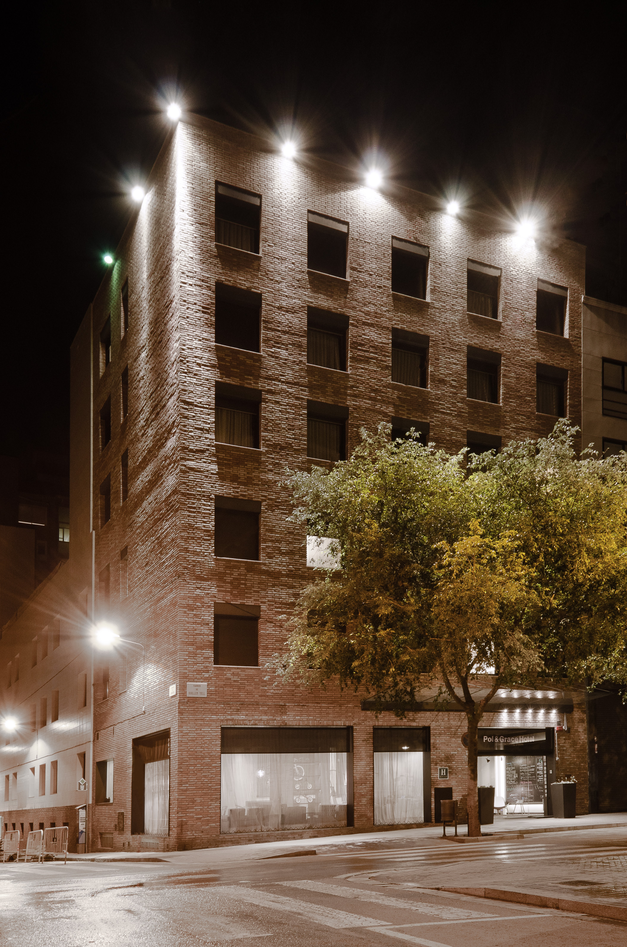 

Roma - Esplugues de Llobregat - Pol & Grace Hotel