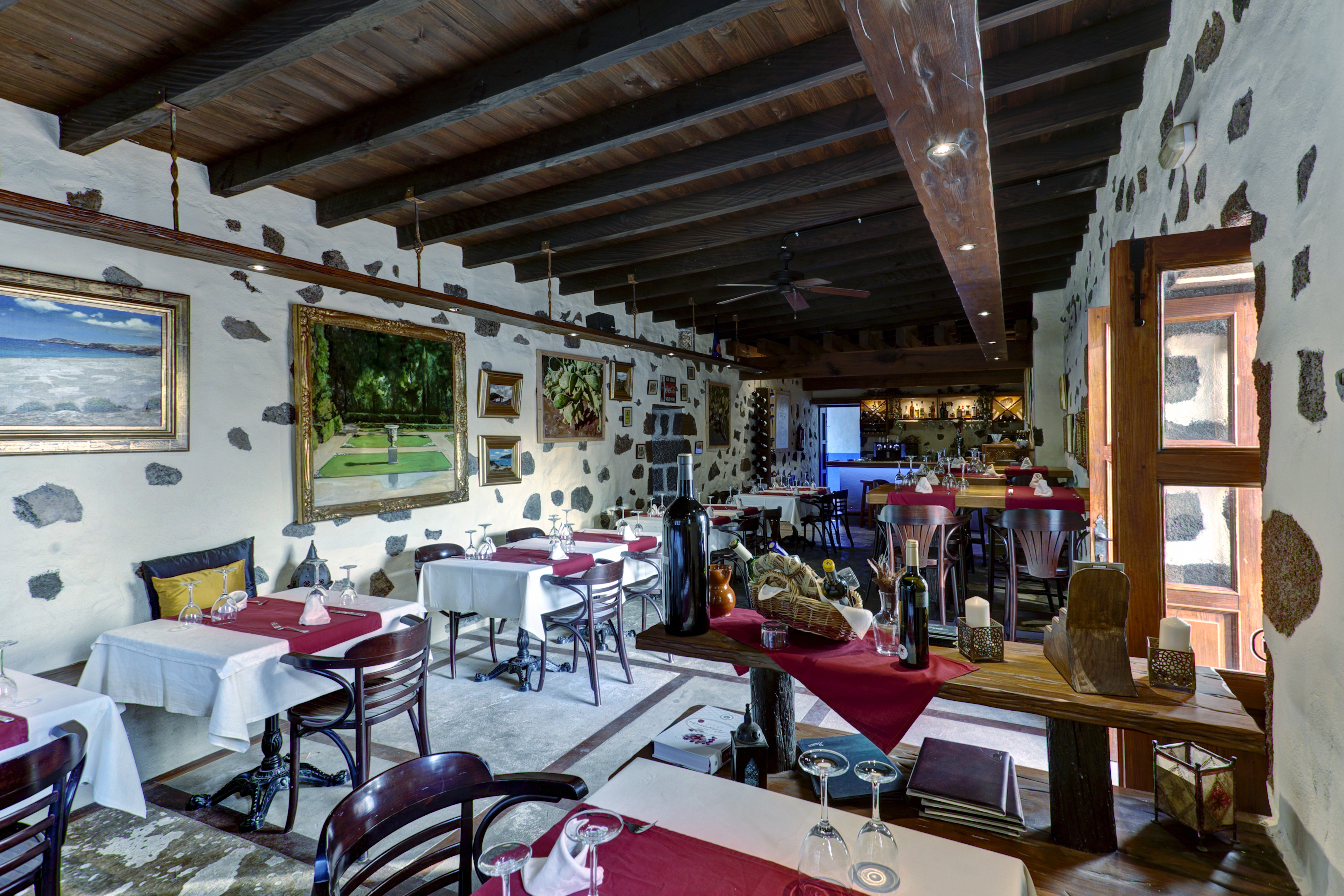 

Genova - Puerto Calero - Casona de Yaiza
