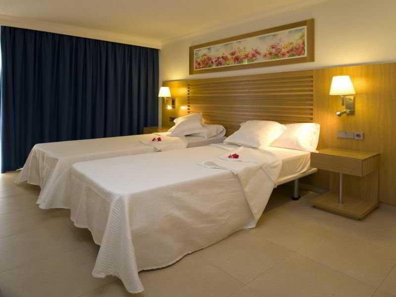 

Venezia - Playa d'en Bossa, Ibiza - Bon Sol Ibiza Prestige