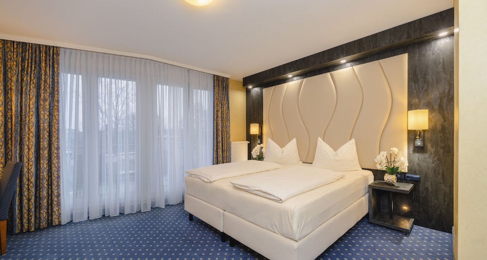 

Catania - Pulheim - PLAZA INN Köln Pulheim