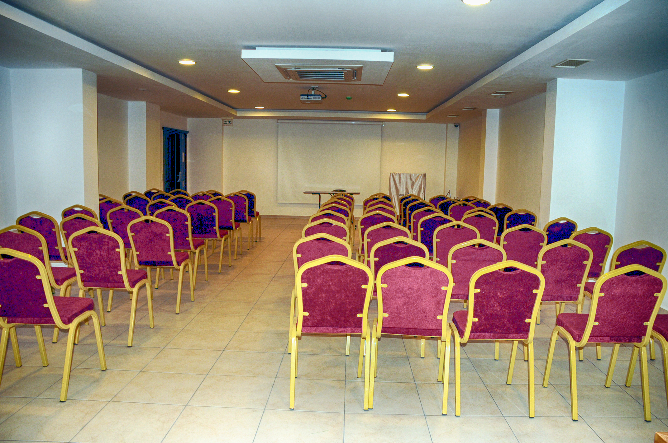 

Milano - Gumbet - Shark Club Hotel