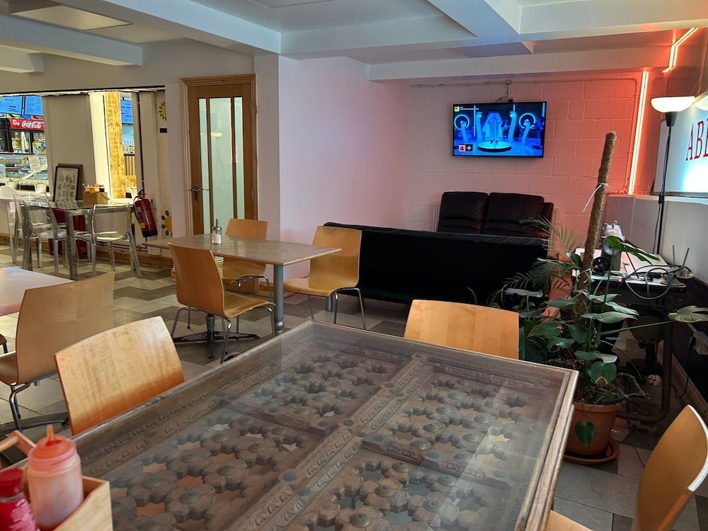 

Milano - Edgware - Abbey Point Hotel